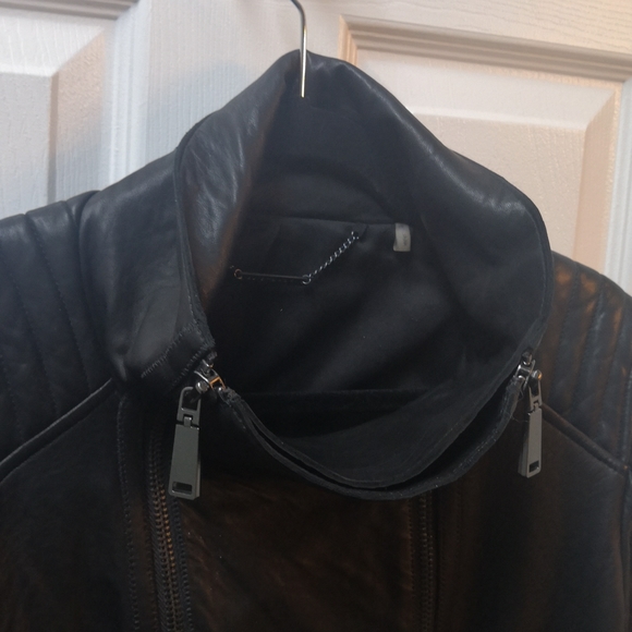 Elie Tahari Lamb Leather Bomber Jacket, sz Large - Picture 3 of 11